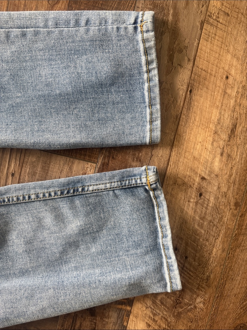 Old Navy Light Blue Slim Straight women skinny/A just F Jeans - Picture 4 of 7